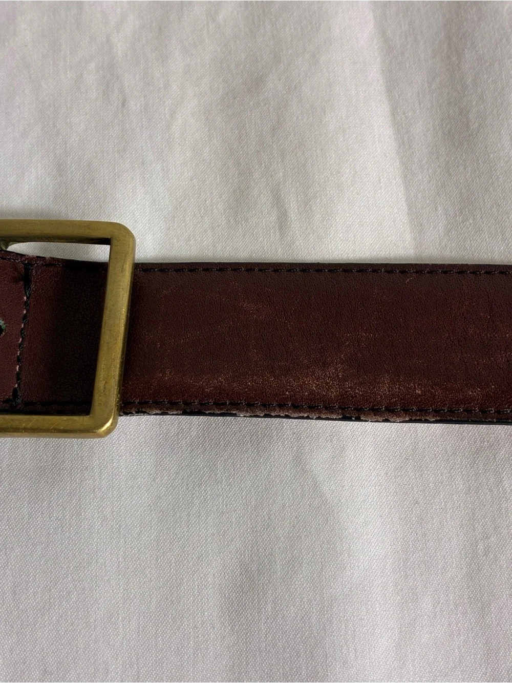 Mens belt Sz 34 Classic Brown Leather with Brass Buckle
